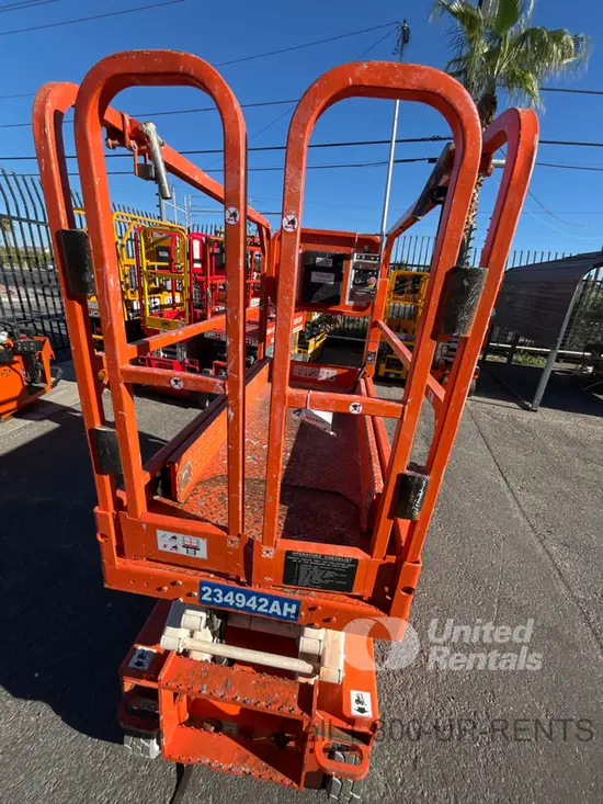 2019 Snorkel S3219E Scissor Lift