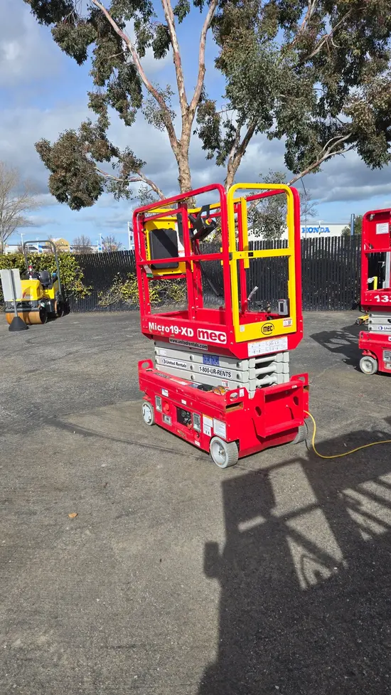 2022 MEC MICRO 19-XD Scissor Lift