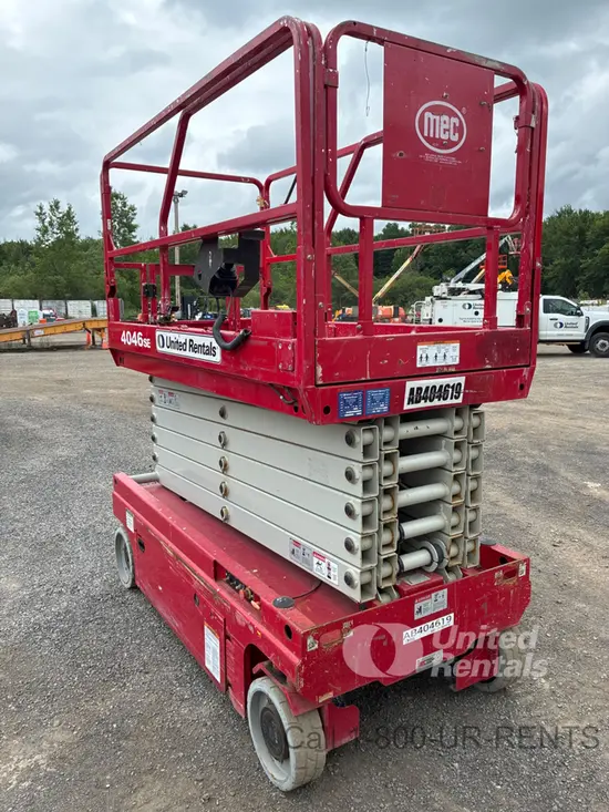 2018 MEC 4046SE Scissor Lift