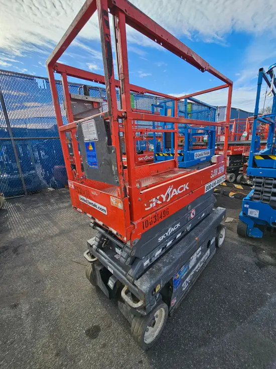 2017 Skyjack SJIII3219 Scissor Lift