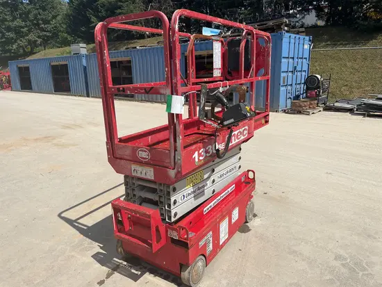 2019 MEC 1330SE Scissor Lift