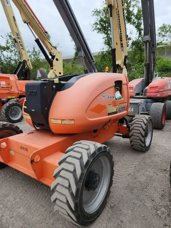 2016 JLG 600AJ Articulating Boom Lift
