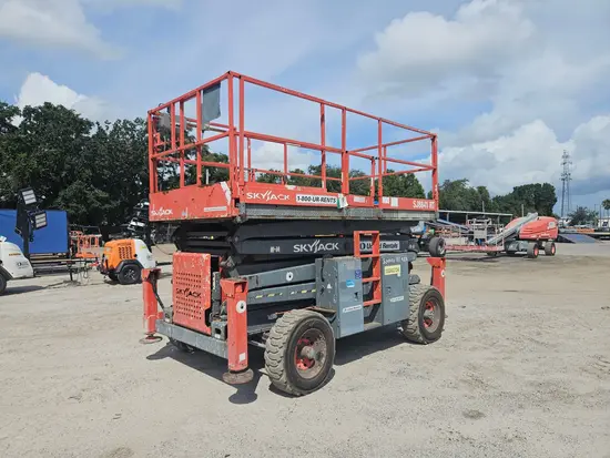 2014 Skyjack SJ8841RT Rough Terrain Scissor Lift