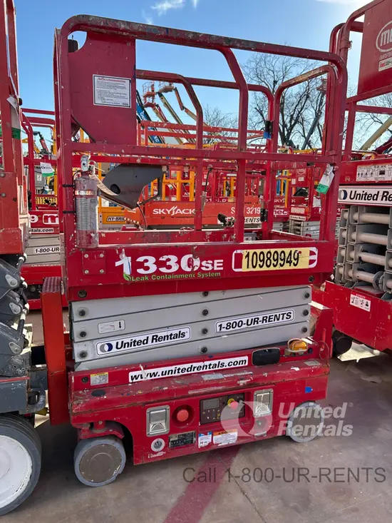 2019 MEC 1330SE Scissor Lift