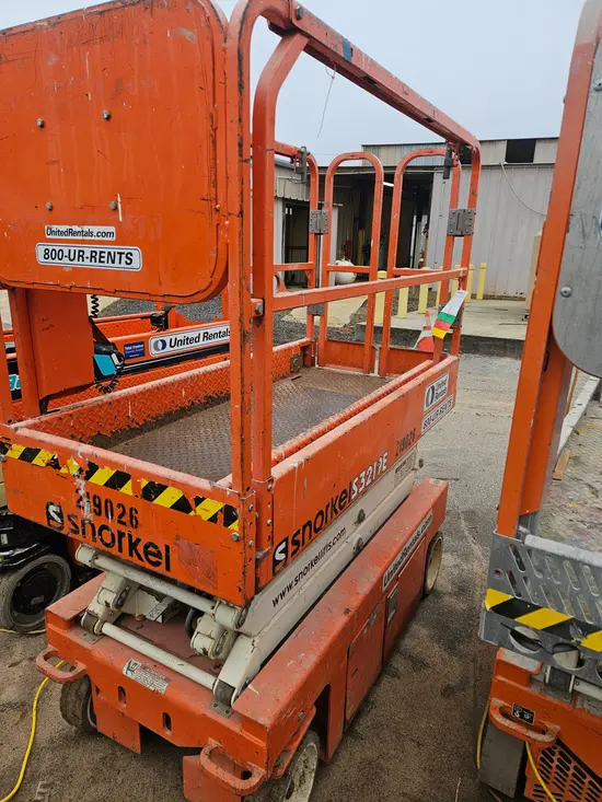 2018 Snorkel S3219E Scissor Lift