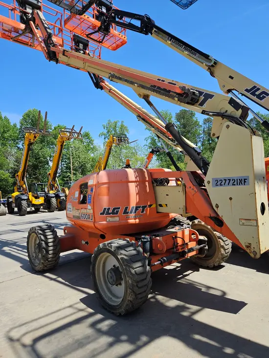 2017 JLG 600AJ Articulating Boom Lift