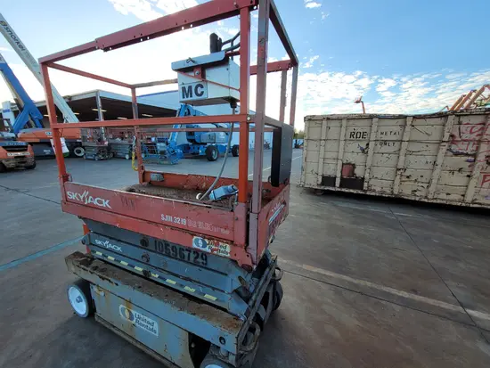 2017 Skyjack SJIII3219 Scissor Lift