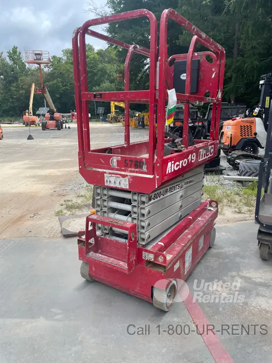 2018 MEC MICRO 19 Scissor Lift