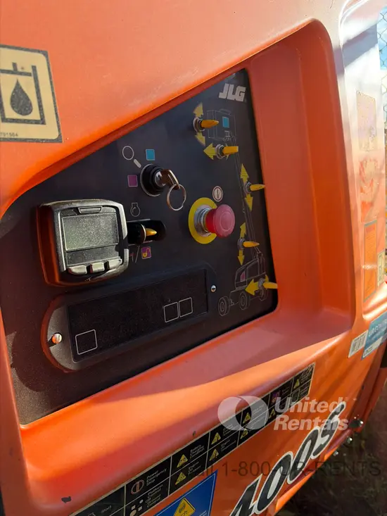 2017 JLG 400S Boom Lift