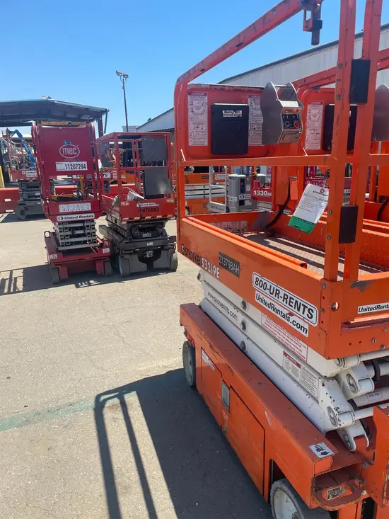 2018 Snorkel S3219E Scissor Lift