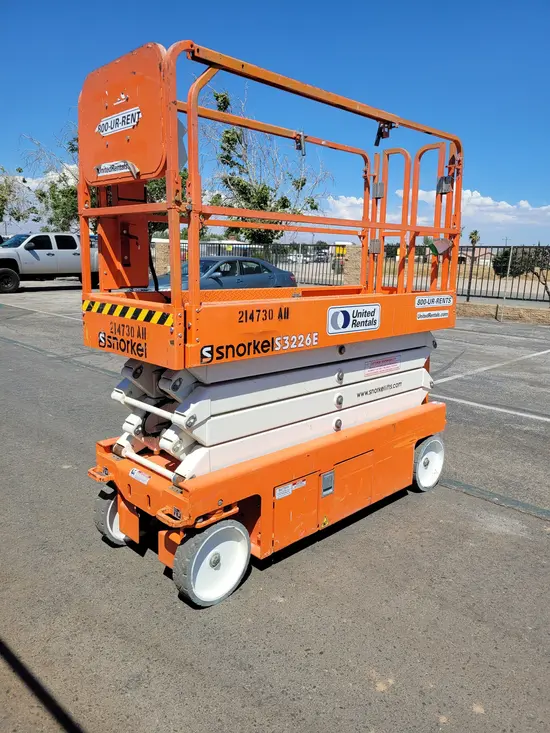 2018 Snorkel S3226E Scissor Lift