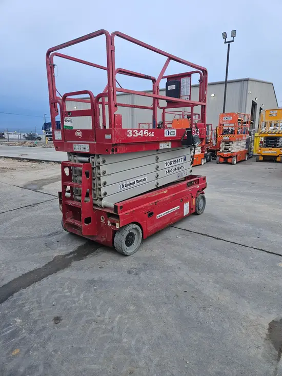 2017 MEC 3346SE Scissor Lift