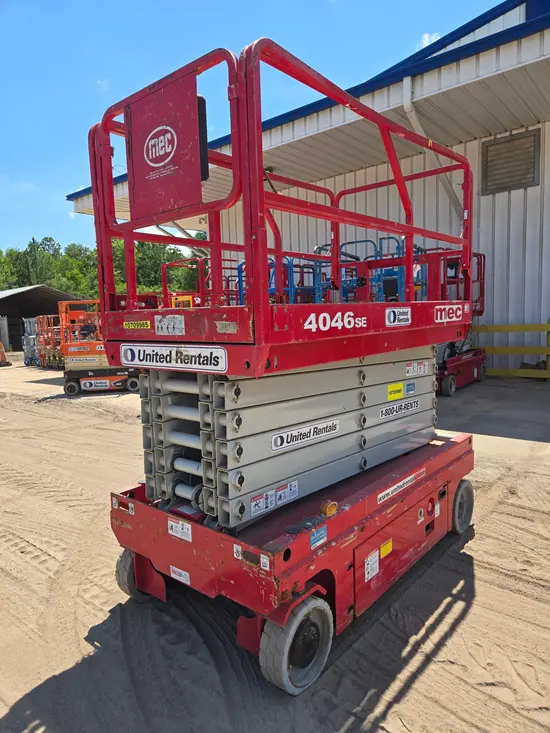 2018 MEC 4046SE Scissor Lift