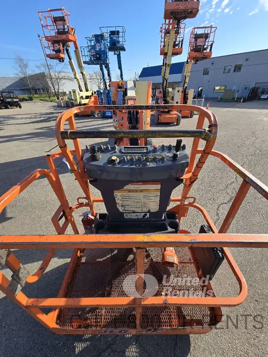 2018 JLG E300AJP Articulating Boom Lift