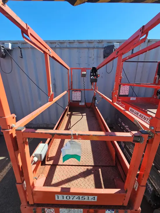 2019 Skyjack SJ3220 Scissor Lift