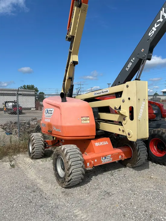 2017 JLG 450AJ Articulating Boom Lift