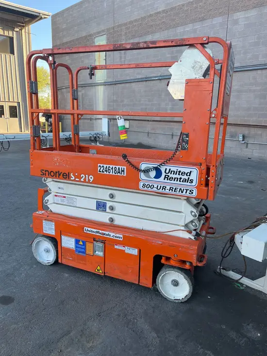 2019 Snorkel S3219E Scissor Lift