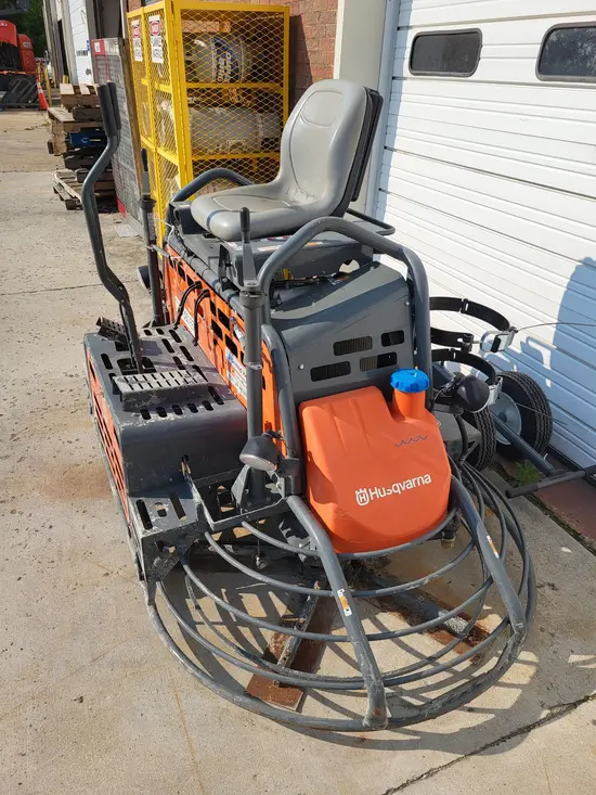 2022 Husqvarna CRT 48 Screed/Trowel