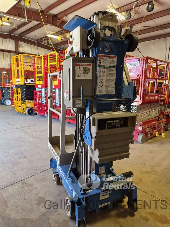 2018 Genie AWP-30SDC Pusharound Lift