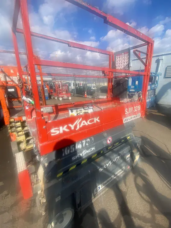 2016 Skyjack SJIII3219 Scissor Lift
