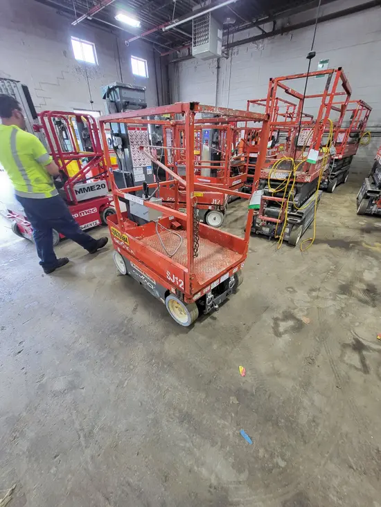 2017 Skyjack SJ12 Self-Propelled One-Person Lift
