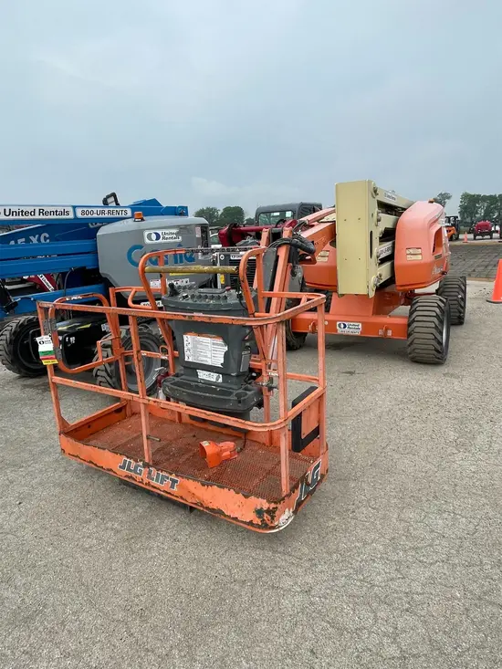 2017 JLG 450AJ Articulating Boom Lift