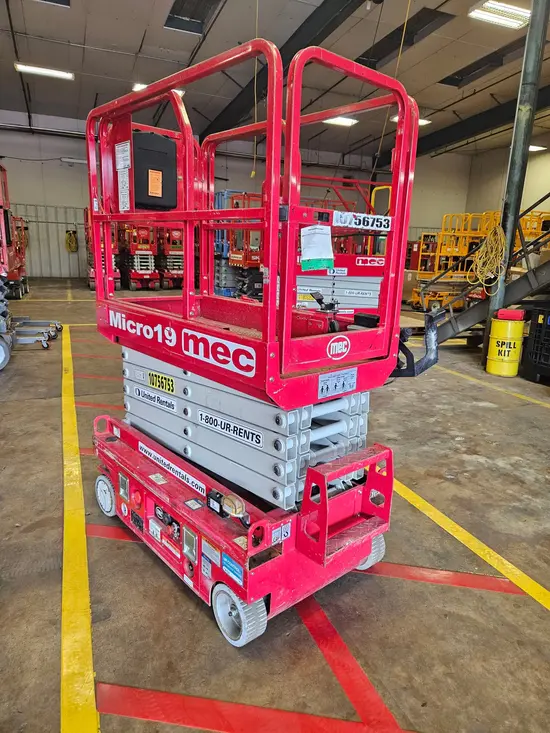 2018 MEC MICRO 19 Scissor Lift