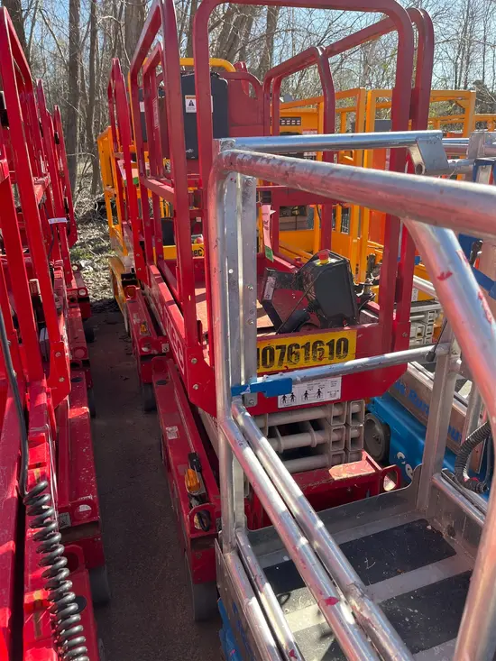 2018 MEC 1330SE Scissor Lift