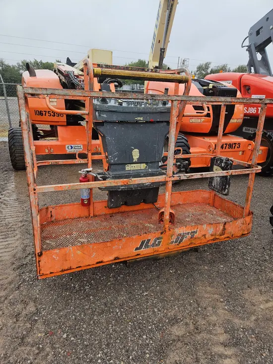 2017 JLG 450AJ Articulating Boom Lift