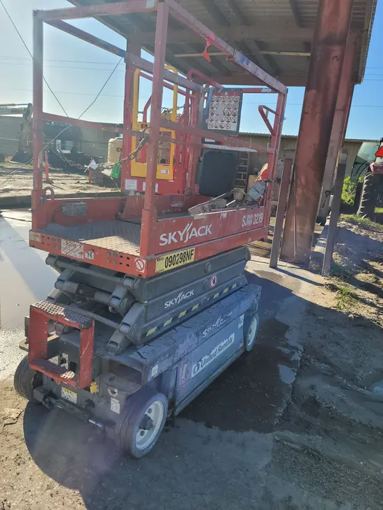 2016 Skyjack SJIII3219 Scissor Lift