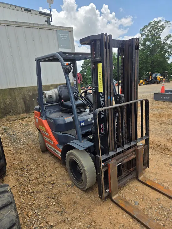 2023 Toyota 50-8FGU25 LP Warehouse Forklift
