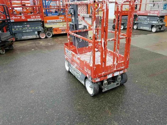 2013 Skyjack SJ16 Self-Propelled One-Person Lift