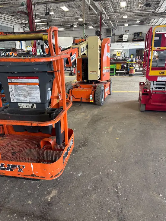 2018 JLG E300AJP Articulating Boom Lift