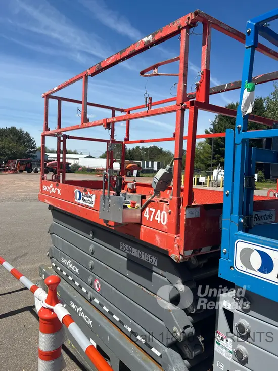 2017 Skyjack SJIII4740 Scissor Lift