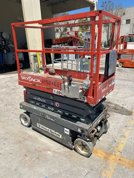 2016 Skyjack SJIII3219 Scissor Lift