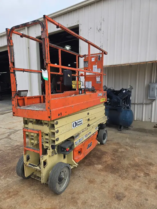2017 JLG 2632ES Scissor Lift