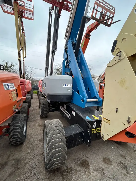 2017 Genie S-60X Boom Lift