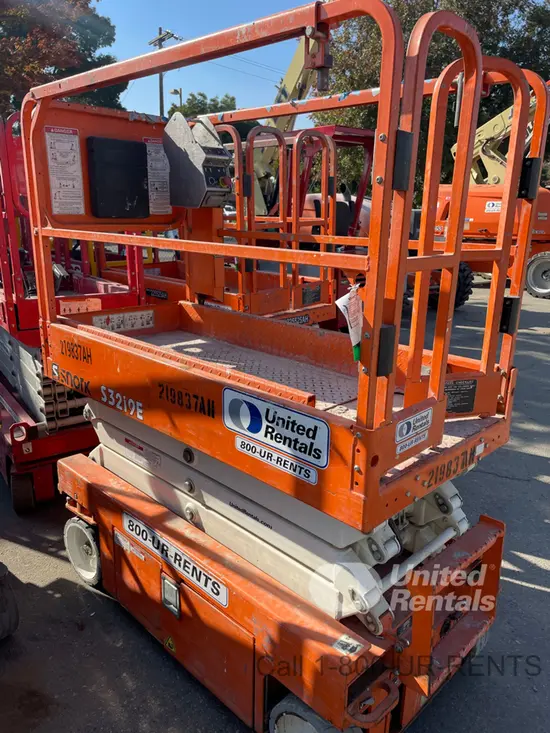 2018 Snorkel S3219E Scissor Lift