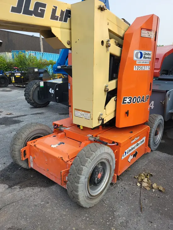 2017 JLG E300AJP Articulating Boom Lift