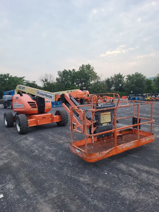 2015 JLG 600AJ Articulating Boom Lift
