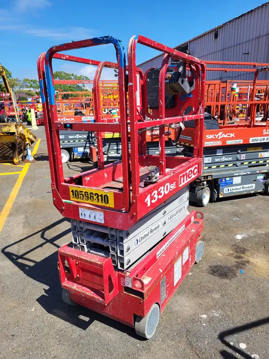 2017 MEC 1330SE Scissor Lift