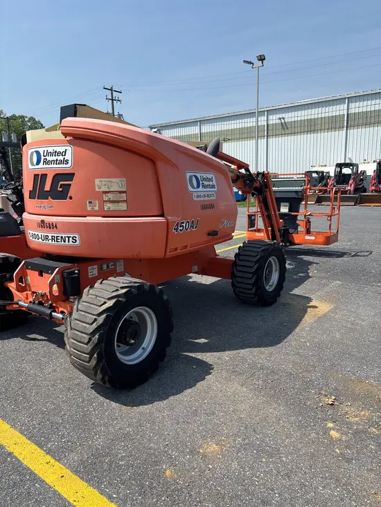 2017 JLG 450AJ Articulating Boom Lift