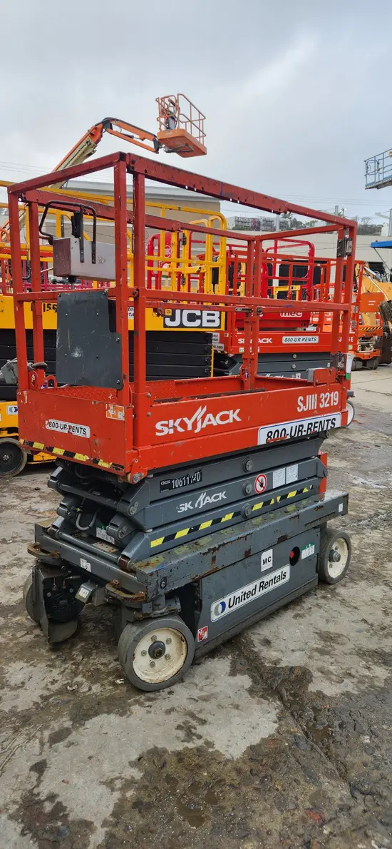 2017 Skyjack SJIII3219 Scissor Lift