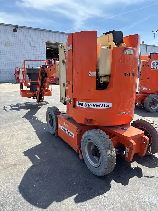 2016 JLG E300AJP Articulating Boom Lift