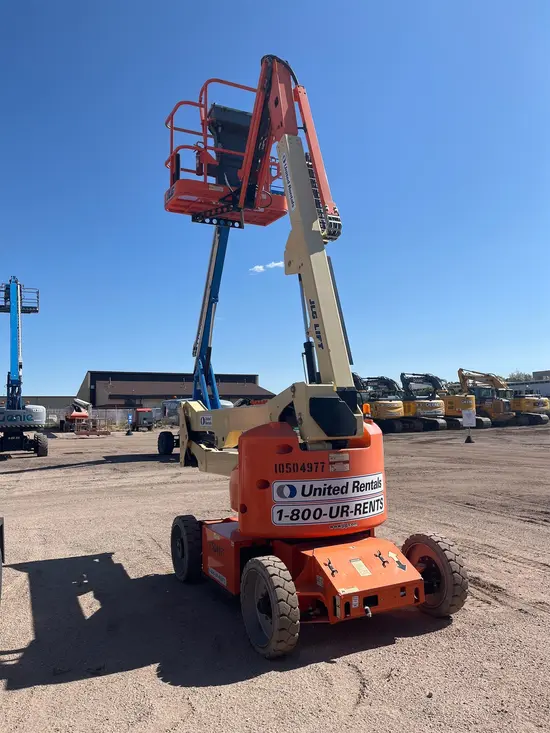 2016 JLG E450AJ Articulating Boom Lift