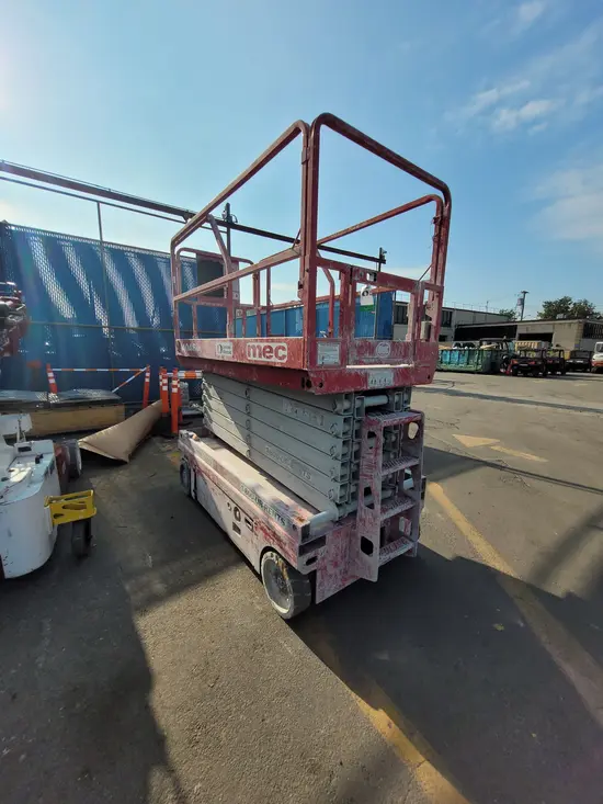 2017 MEC 4046SE Scissor Lift