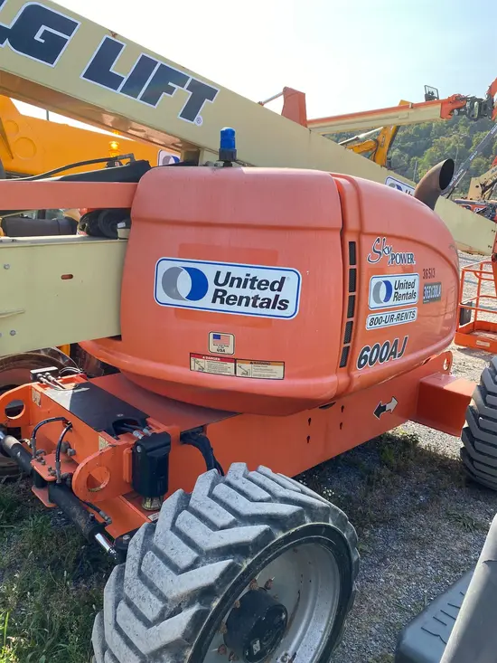 2016 JLG 600AJ Articulating Boom Lift