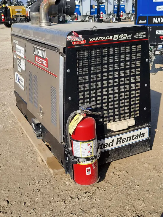 2019 Lincoln Electric VANTAGE 549 Welder