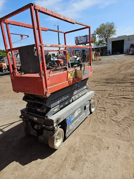 2016 Skyjack SJIII3219 Scissor Lift