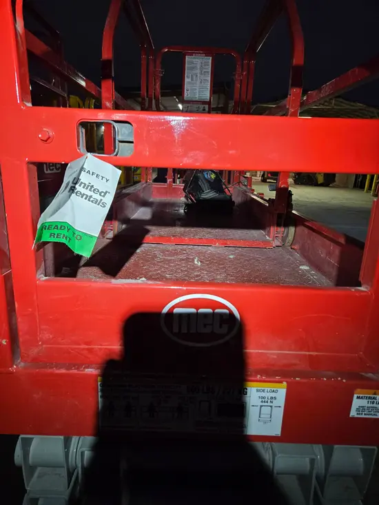 2019 MEC 2632SE Scissor Lift